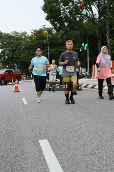 Runner Photo 4300046