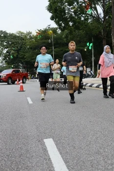Runner Photo 4300049