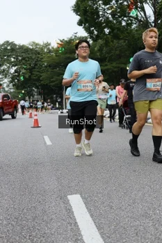 Runner Photo 4300060