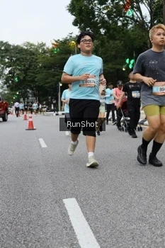 Runner Photo 4300061