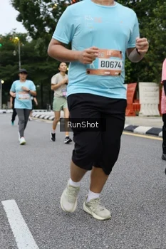 Runner Photo 4300067