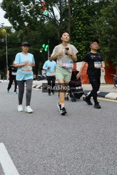 Runner Photo 4300084