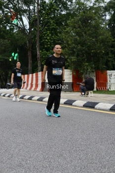 Runner Photo 4300095