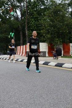 Runner Photo 4300103