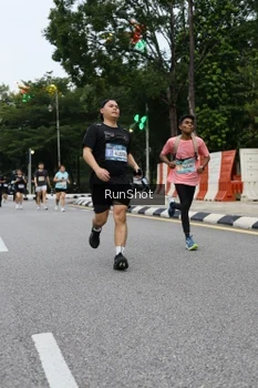 Runner Photo 4300135