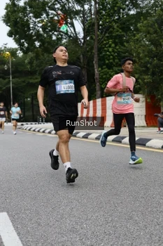 Runner Photo 4300139