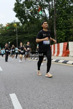 Runner Photo 4300156