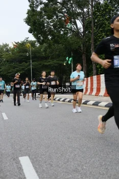 Runner Photo 4300158