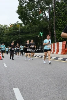 Runner Photo 4300160