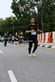 Runner Photo 4300163