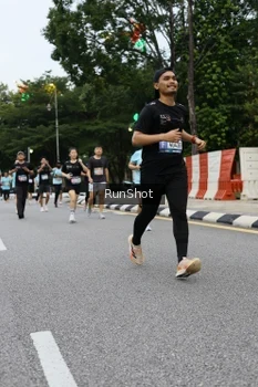 Runner Photo 4300168