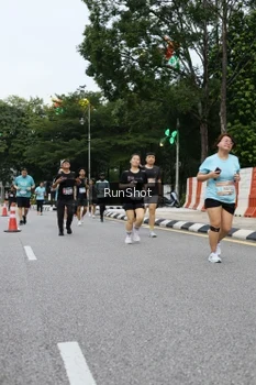 Runner Photo 4300169