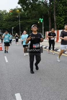 Runner Photo 4300178