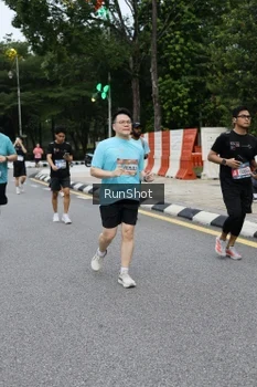 Runner Photo 4300188