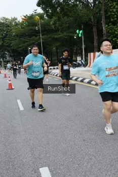 Runner Photo 4300192