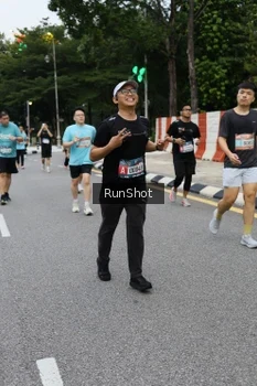 Runner Photo 4300193
