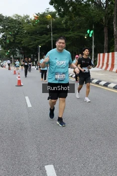 Runner Photo 4300198