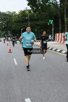 Runner Photo 4300208