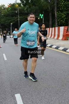 Runner Photo 4300209