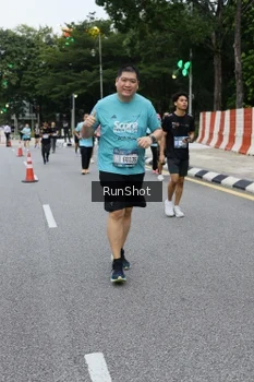 Runner Photo 4300211