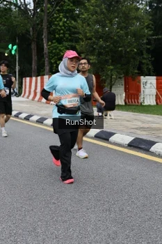 Runner Photo 4300218