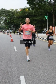 Runner Photo 4300232