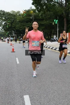 Runner Photo 4300237