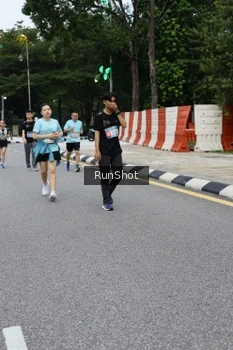 Runner Photo 4300241