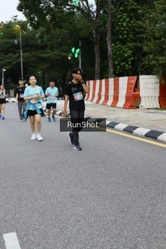 Runner Photo 4300244