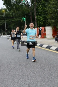 Runner Photo 4300262