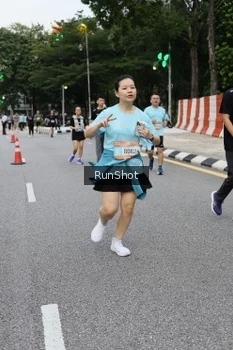 Runner Photo 4300263