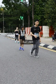 Runner Photo 4300267
