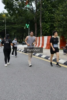Runner Photo 4300277