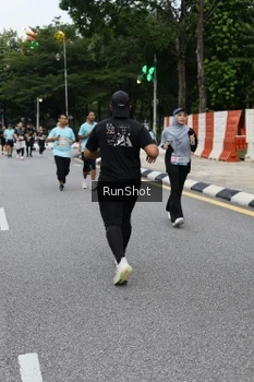 Runner Photo 4300288