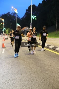 Runner Photo 4300291