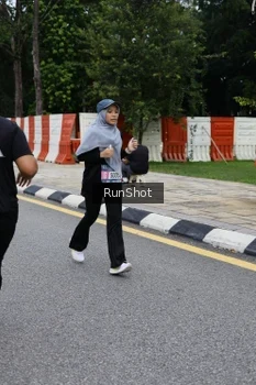 Runner Photo 4300293