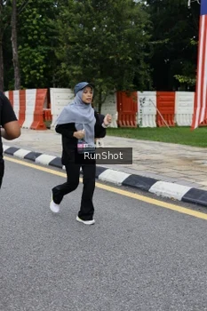 Runner Photo 4300297