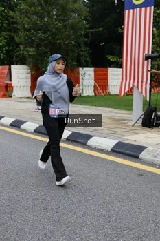 Runner Photo 4300298