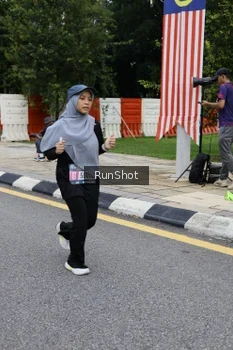 Runner Photo 4300308