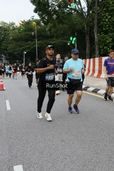 Runner Photo 4300326