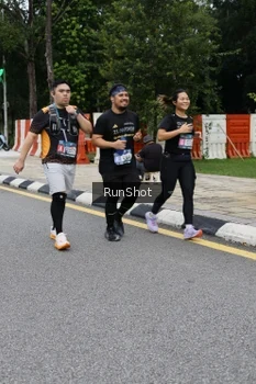 Runner Photo 4300341