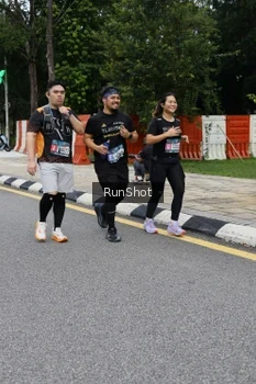 Runner Photo 4300346