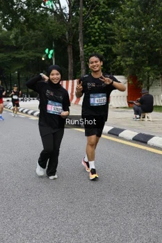 Runner Photo 4300355