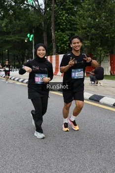 Runner Photo 4300361
