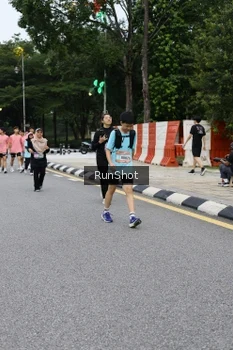 Runner Photo 4300383
