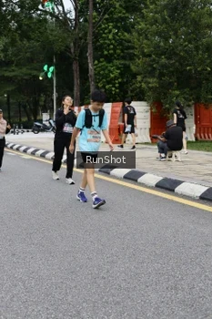 Runner Photo 4300394