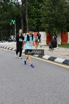 Runner Photo 4300395