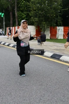 Runner Photo 4300416