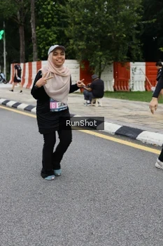 Runner Photo 4300418