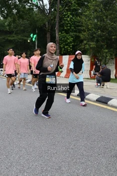 Runner Photo 4300419